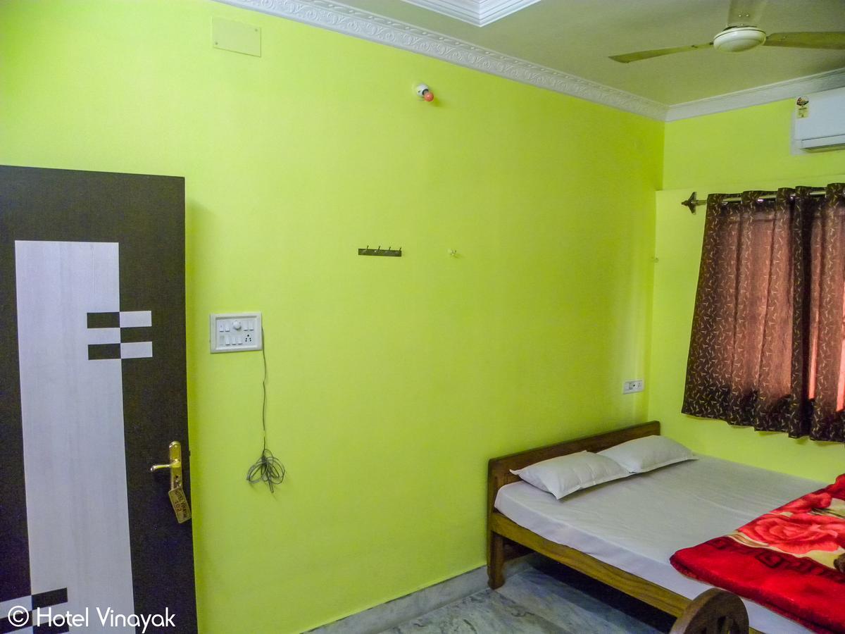 Hotel Vinayak Māldah Exterior foto